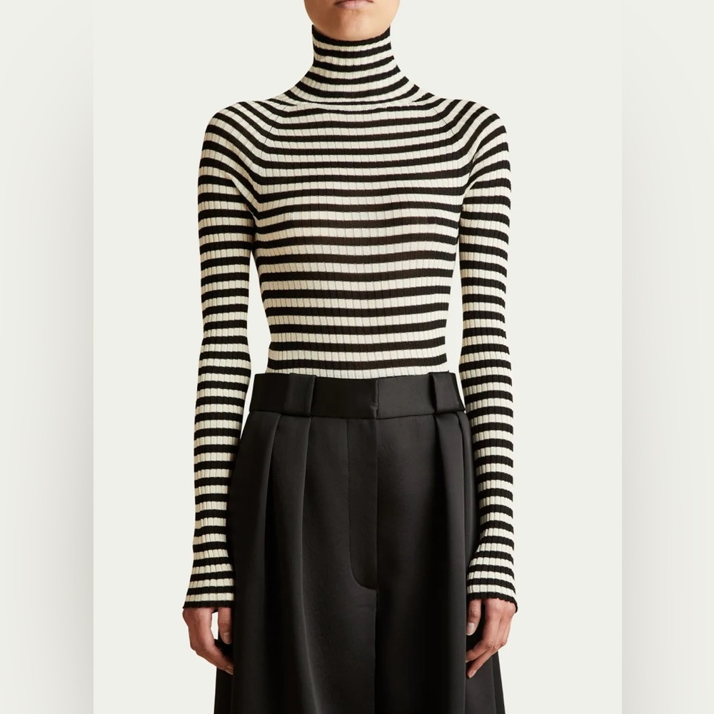 KHAITE Kita Ribbed Turtleneck Sweater